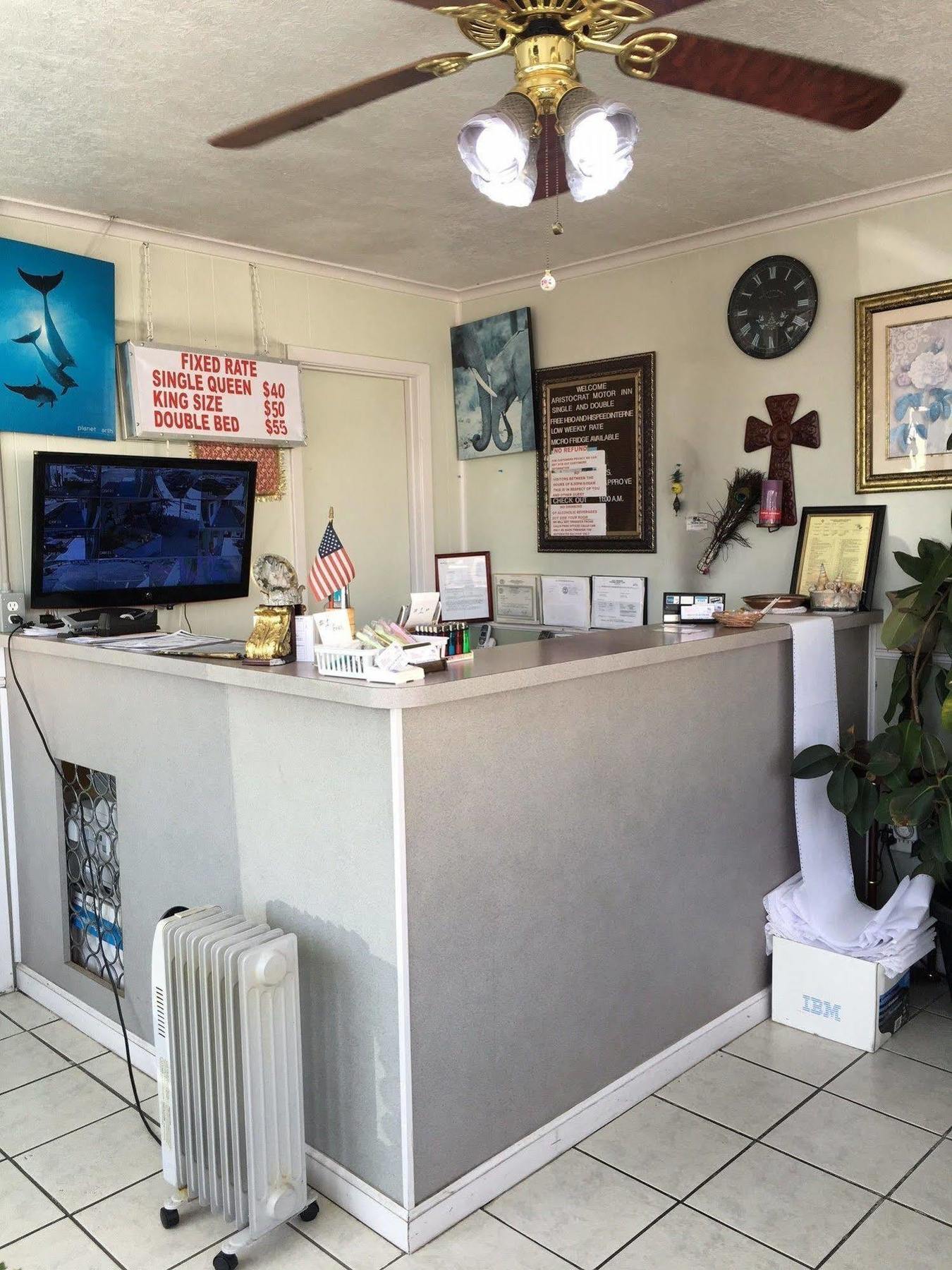 Aristocrat Motor Inn Bolivar Extérieur photo