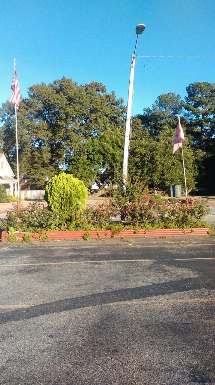 Aristocrat Motor Inn Bolivar Extérieur photo